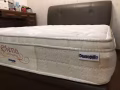7成新 queen size bed mattresses 床垫（回国清