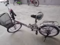 卖一辆自行车五十块钱，勿落地铁站附近升松超市自取，微信联系不要打电话，非诚勿扰