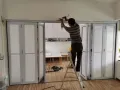 吉祥专业搬家送货。房屋油漆 修补。退房还原 垃圾清理。各种拆拆拆装装隔间 壁橱等