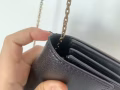 出兩個小CK包