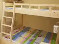 全实木的上下床