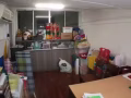 出租芽笼商店。