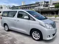 7座MPV商务车(丰田埃尔法Alphard)提供接送和包车服务