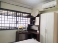普通房一間出租，包水電網，空調