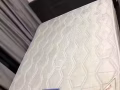 Queensize 床墊加床架 低價轉讓