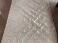 单人床垫