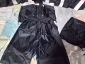 全新穿着式雨衣出售$25
