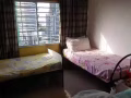 近劳明达武吉士，布业中心公寓寻找男搭房，可报地址，即时入住