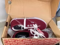 Vans 萬斯帆布鞋