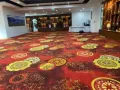 专业贴壁布．壁纸．背景墙．安装地板．铺酒店．办公室地毯