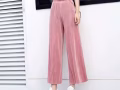 95新，二手女裤，下个月回国能卖就卖啦