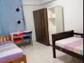 淡滨尼地铁站附近大房间出租，合法6人。环境好清静，可报服务业地址。