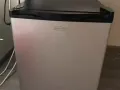 九成新小冰箱出售