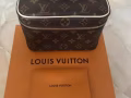 Lv中号全新化妆包