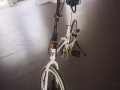 先驱文礼出一辆自行车