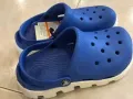 crocs洞洞鞋