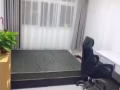 双人床 桌子 椅子 衣橱