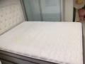 出售双人床，