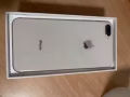 iPhone 8plus 女生一手機全套配件完好，九成新