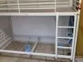 本人有一套八成新的宜家上下铺铁床