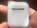 第一代AirPods