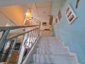 后港 - 428 Hougang Ave 6。靠地铁，商铺， 美食。