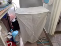 鞋架和髒衣籃