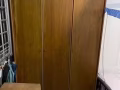 兀兰民事中心附近搬家实木单人床/书桌/茶几/镜子/电扇/冰箱等甩卖