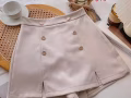 全新裙子