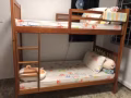 三個實木床出售