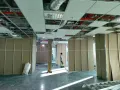 承接隔间＆吊顶工程，