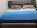 文理地铁站近。有夫妻房，，可以报制造业地址