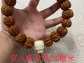 各种手串、脖挂、手持