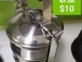 行李箱，背包风扇，烤箱，洗衣机，电热水壶，电饭锅，炒锅，柜子，桌子，茶