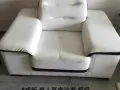 真皮单人沙发$30,八成新，海军部自取