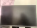 出售PS4Pro还包括电脑荧幕及游戏
