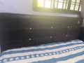 皮制双人床 （queen size leather bed with mattress)