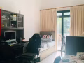 明亮宽敞的房间+阳台，适合长期居住