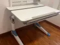 儿童升降写字桌