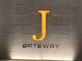 西部最豪華公寓J Gateway出租有獨立洗手間的普通房，全新裝修！3.6米超高層高！落地窗！