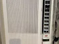 一台窗式空调出售 （冷）（需要自载）