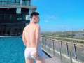 年轻男技师