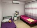 文庆加冷巴鲁女床位出租