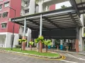 Bukit Batok 武吉巴督 Blk 439A 新房子 普通房，近商场 MRT , 水电网冷汽全包,非中介，女性