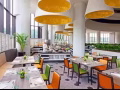 阿欲尼平价超市隔壁四川餐馆低价转让，证件齐全，人流量大，有意电话83384860