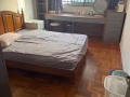 一间普通房，可随时入住。
