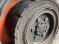 轮胎割花