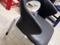 全新椅子