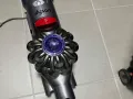 9.5成新的dyson 吸尘器出售，自取