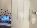 2.4m白色衣柜